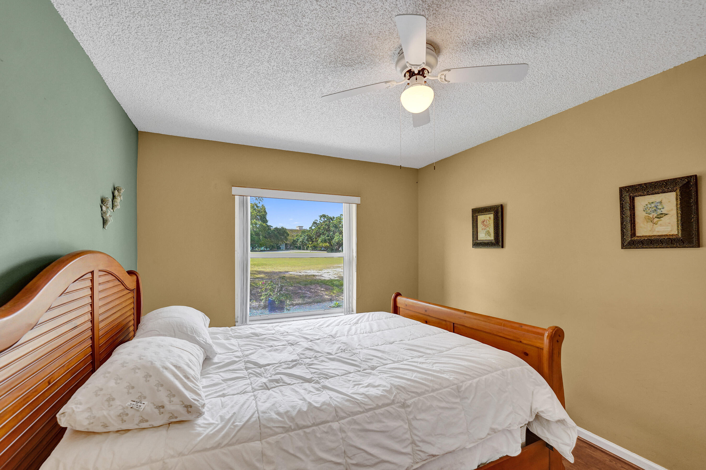 3460 Dunes Vis Pompano Beach, FL 33069