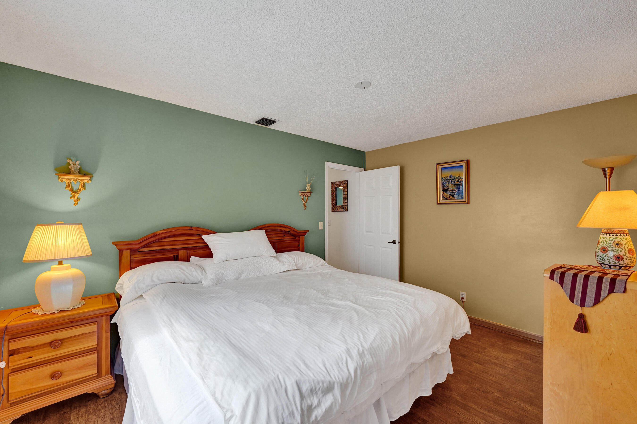 3460 Dunes Vis Pompano Beach, FL 33069