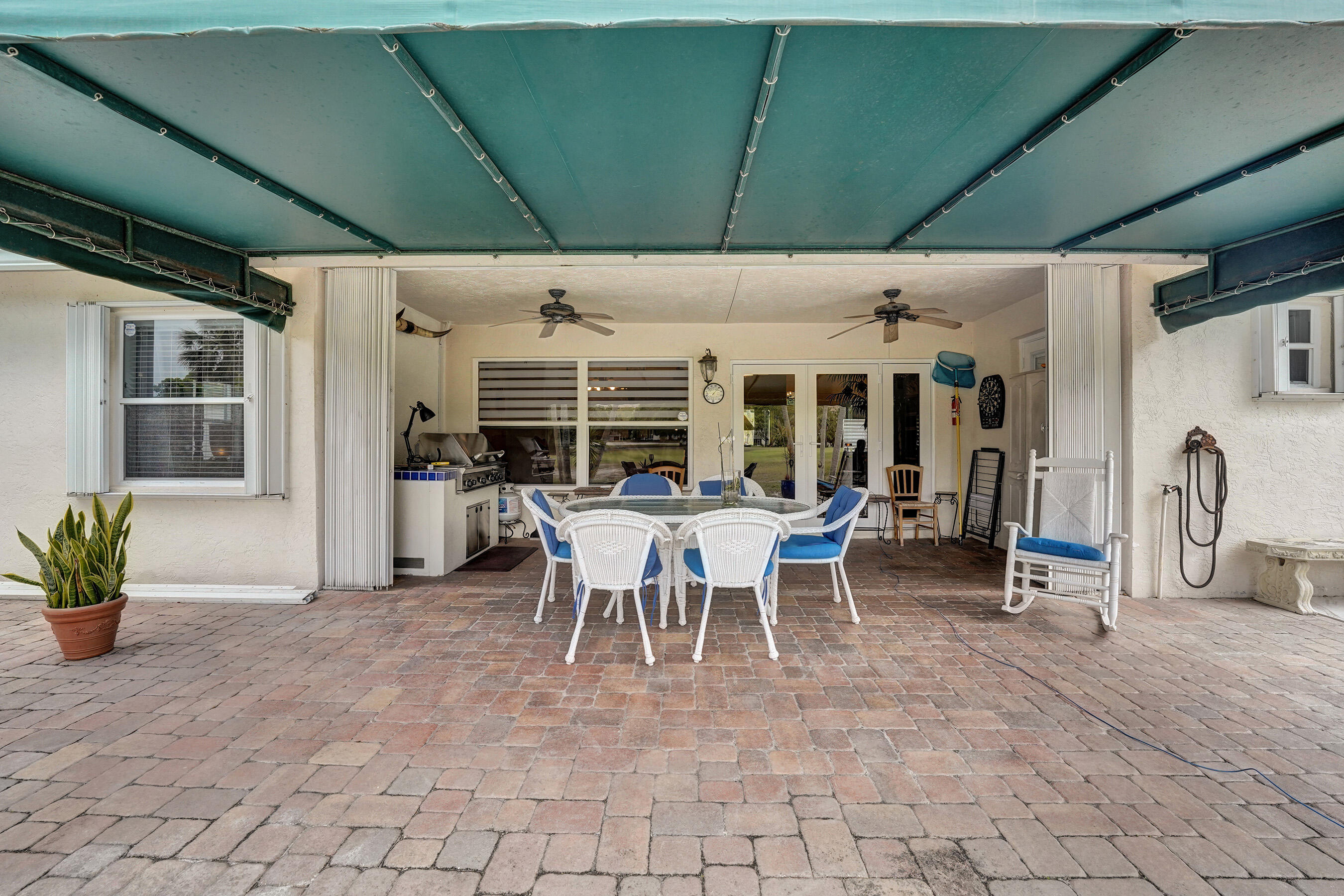 3460 Dunes Vis Pompano Beach, FL 33069