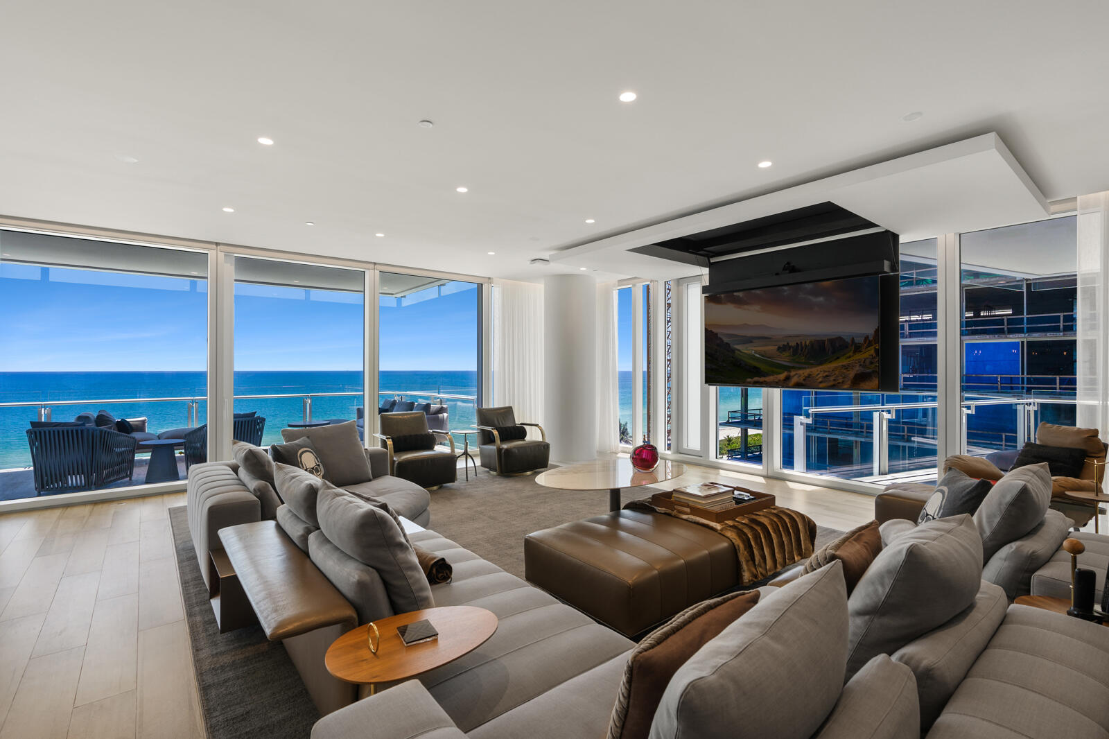 image The Surf Club Four Seasons7