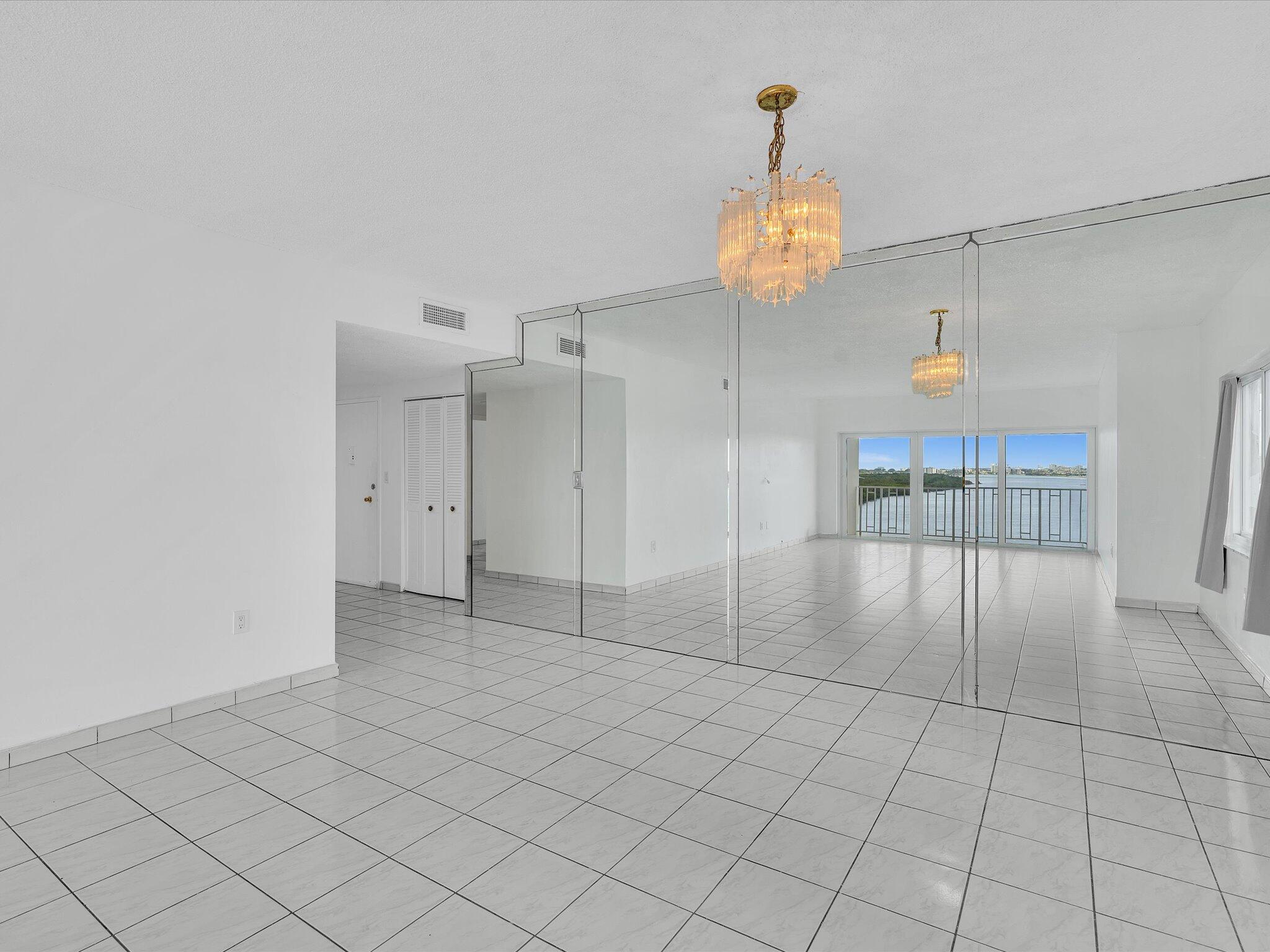 image Arlen House West10