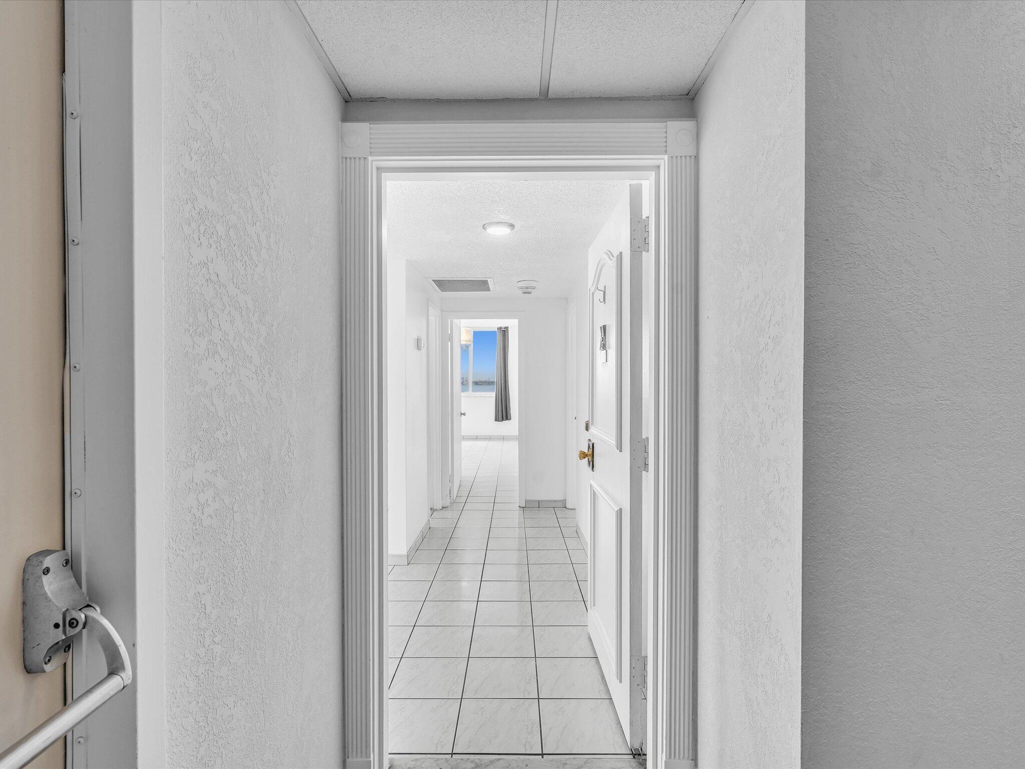 image Arlen House West23