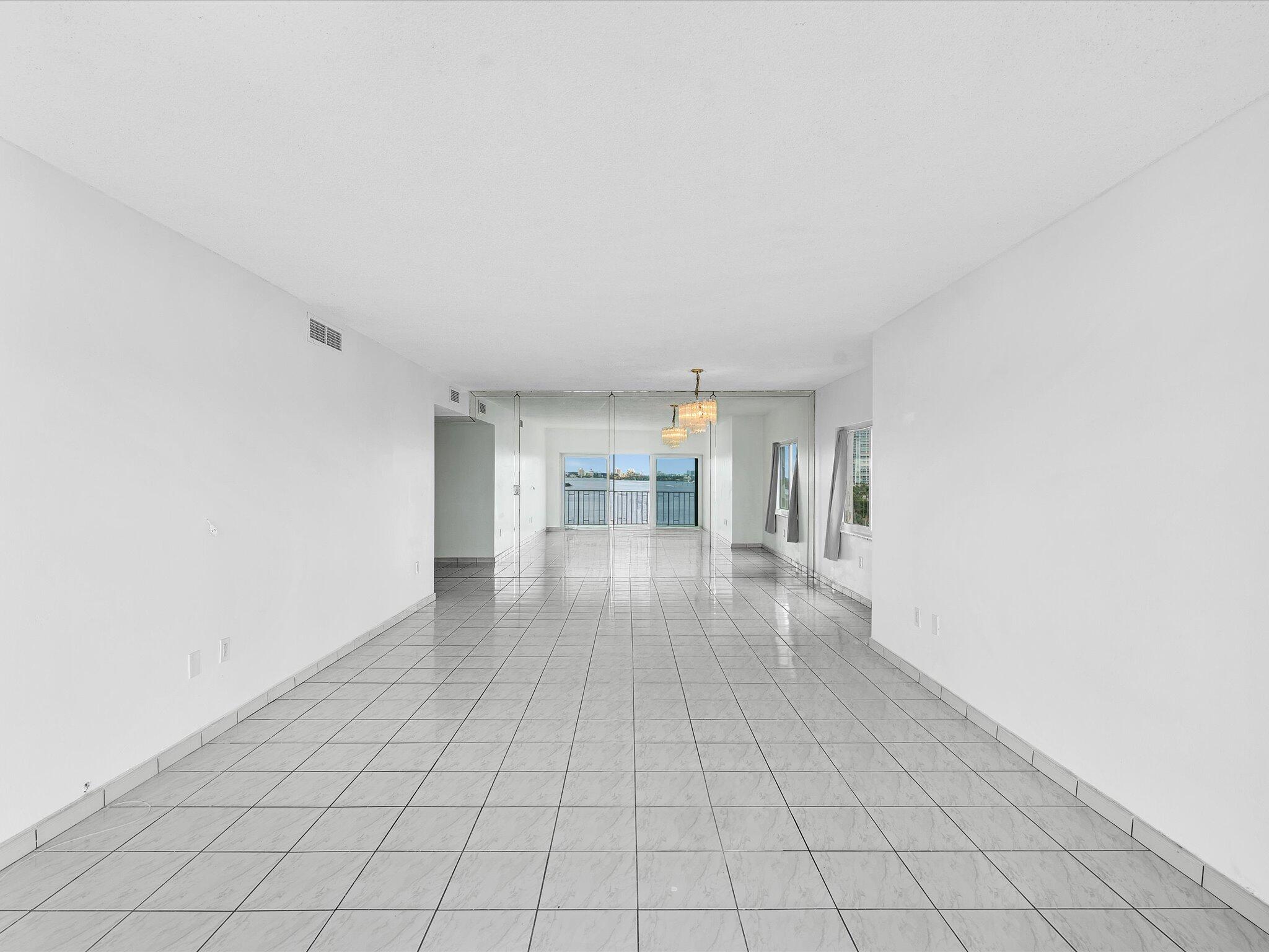 image Arlen House West26