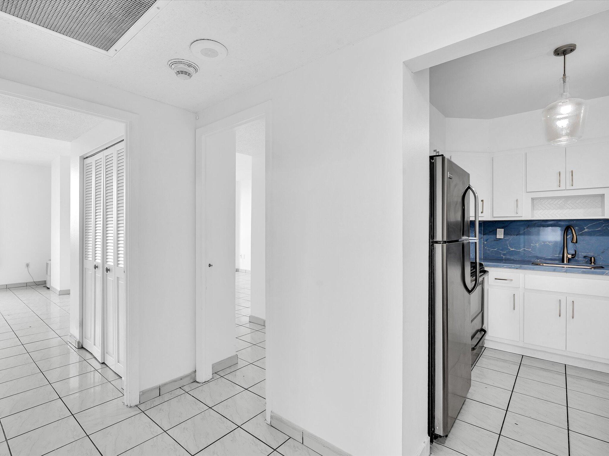 image Arlen House West27