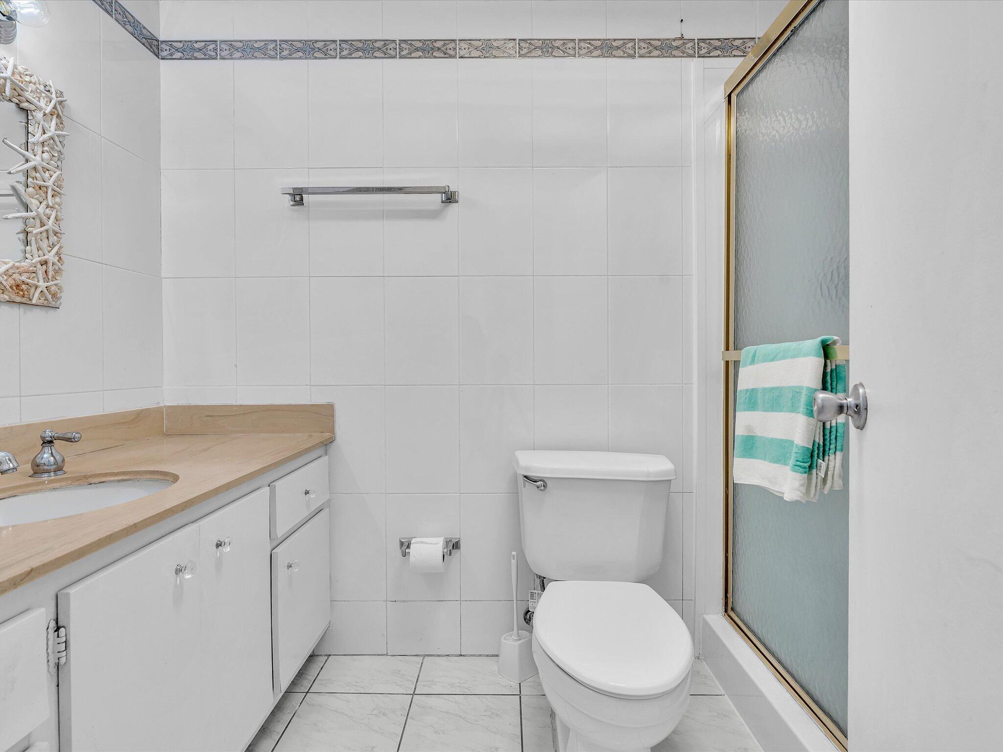 image Arlen House West33