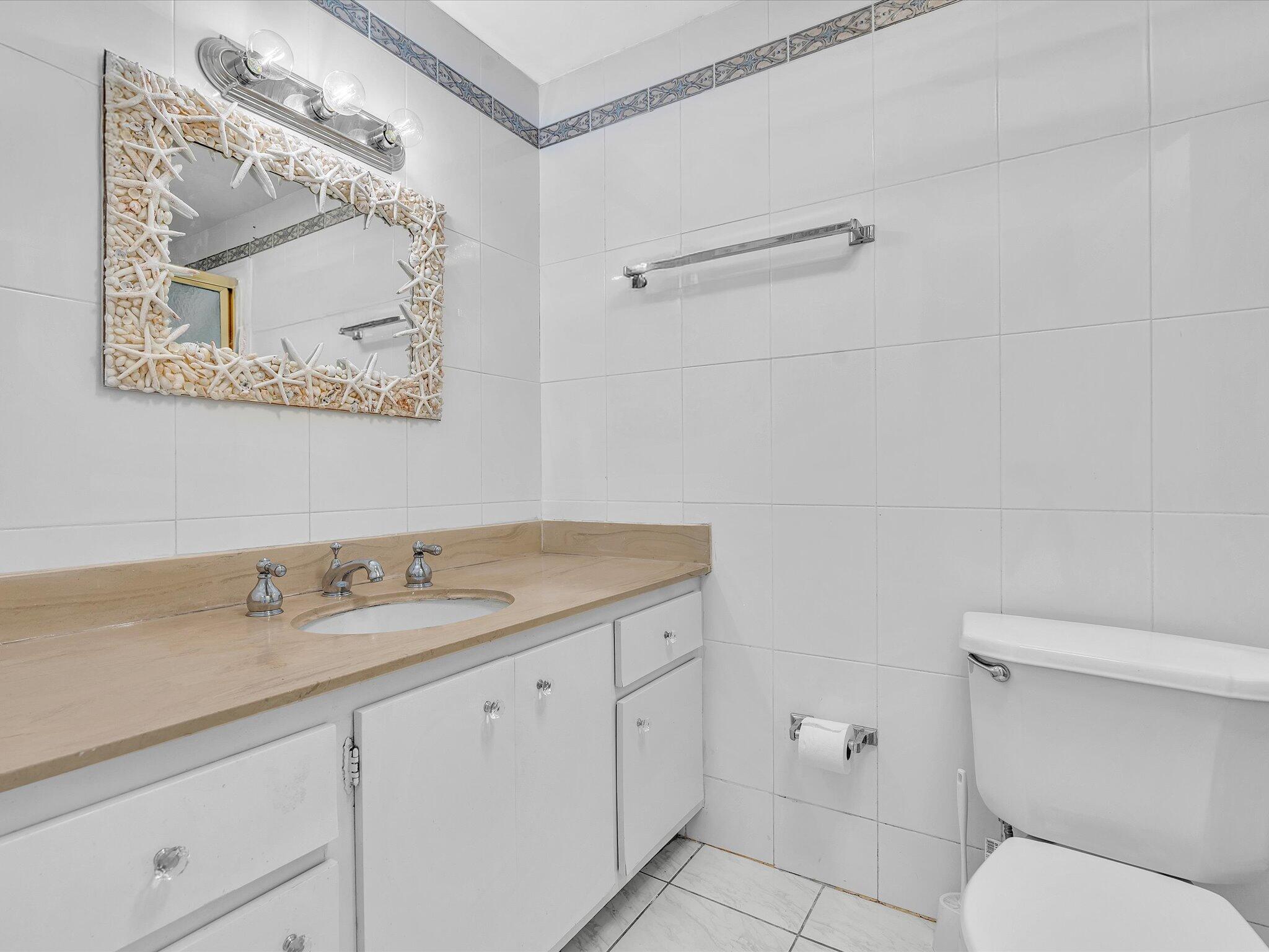 image Arlen House West34
