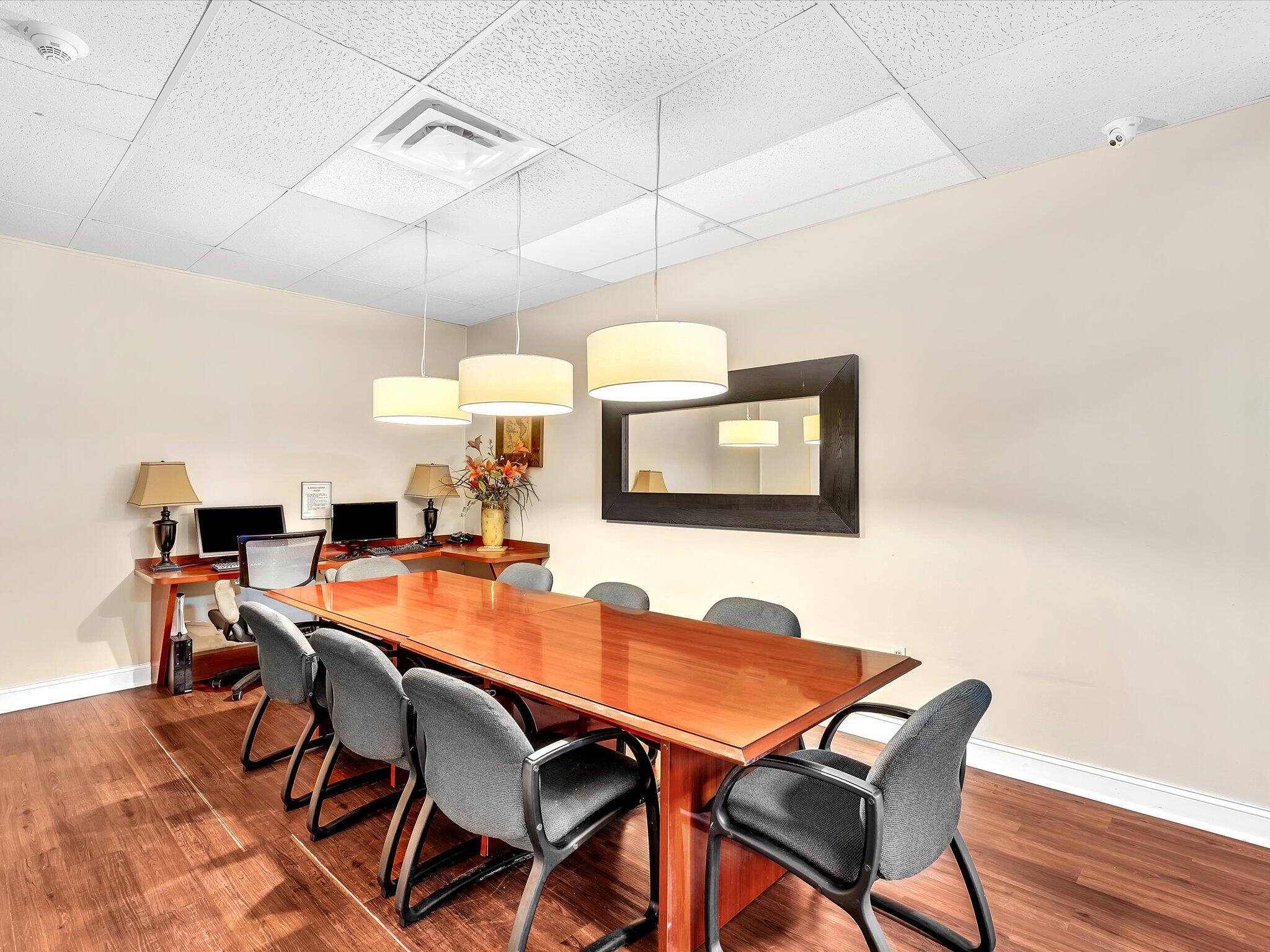 image Arlen House West51