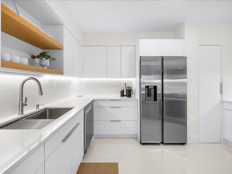 18260 N Bay #418 Sunny Isles Beach, FL 33160