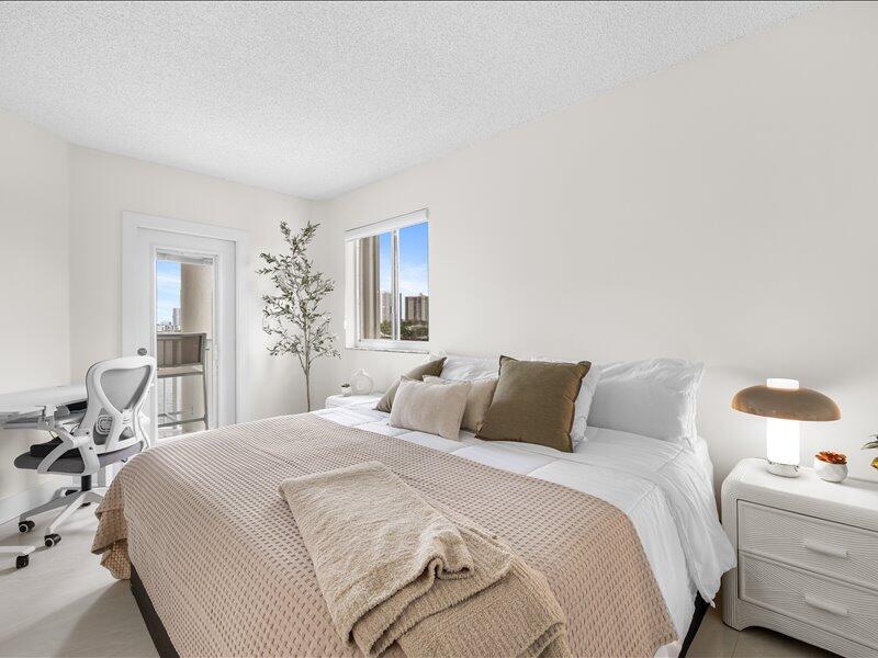 18260 N Bay #418 Sunny Isles Beach, FL 33160