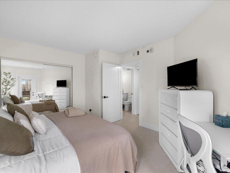 18260 N Bay #418 Sunny Isles Beach, FL 33160