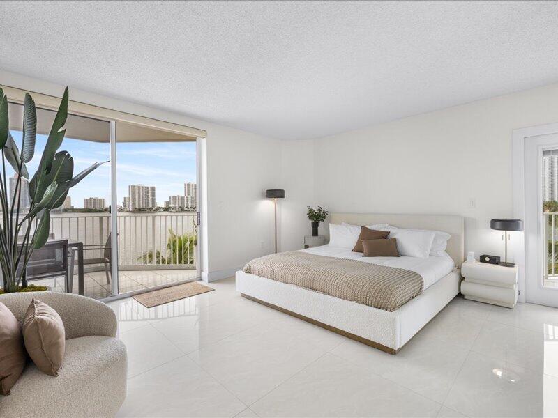 18260 N Bay #418 Sunny Isles Beach, FL 33160