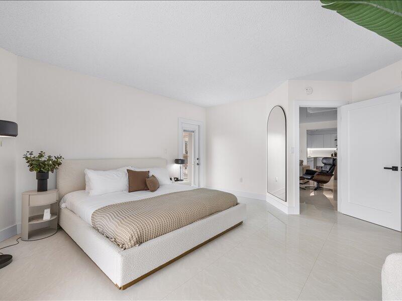 18260 N Bay #418 Sunny Isles Beach, FL 33160