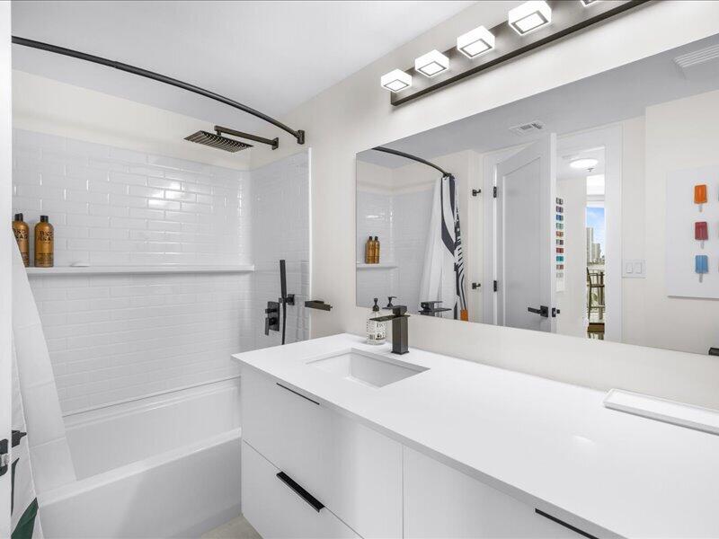 18260 N Bay #418 Sunny Isles Beach, FL 33160