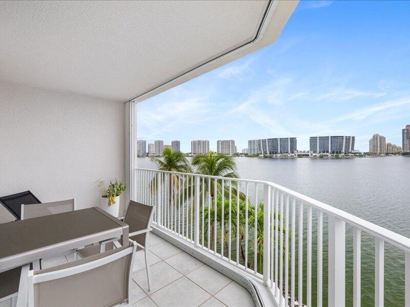 18260 N Bay #418 Sunny Isles Beach, FL 33160