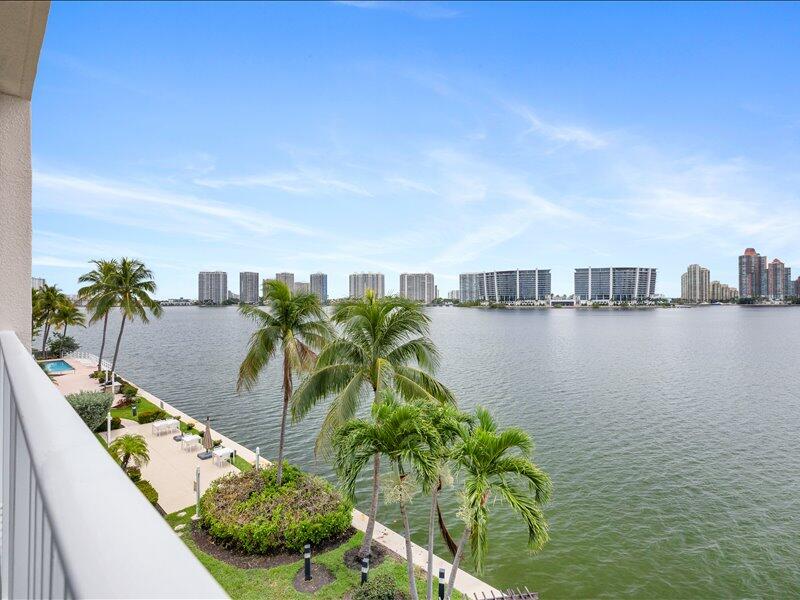 18260 N Bay #418 Sunny Isles Beach, FL 33160