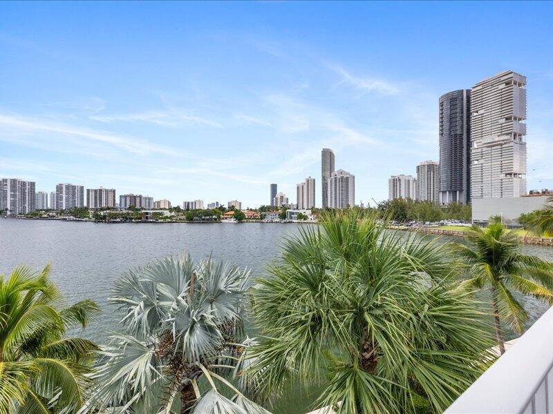 18260 N Bay #418 Sunny Isles Beach, FL 33160
