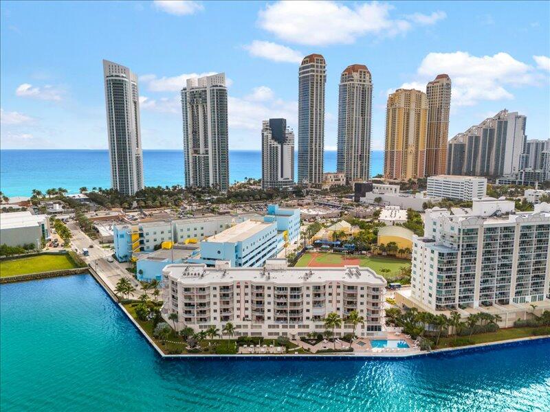 18260 N Bay #418 Sunny Isles Beach, FL 33160