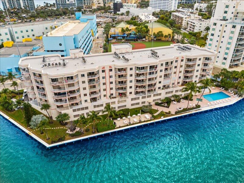 18260 N Bay #418 Sunny Isles Beach, FL 33160