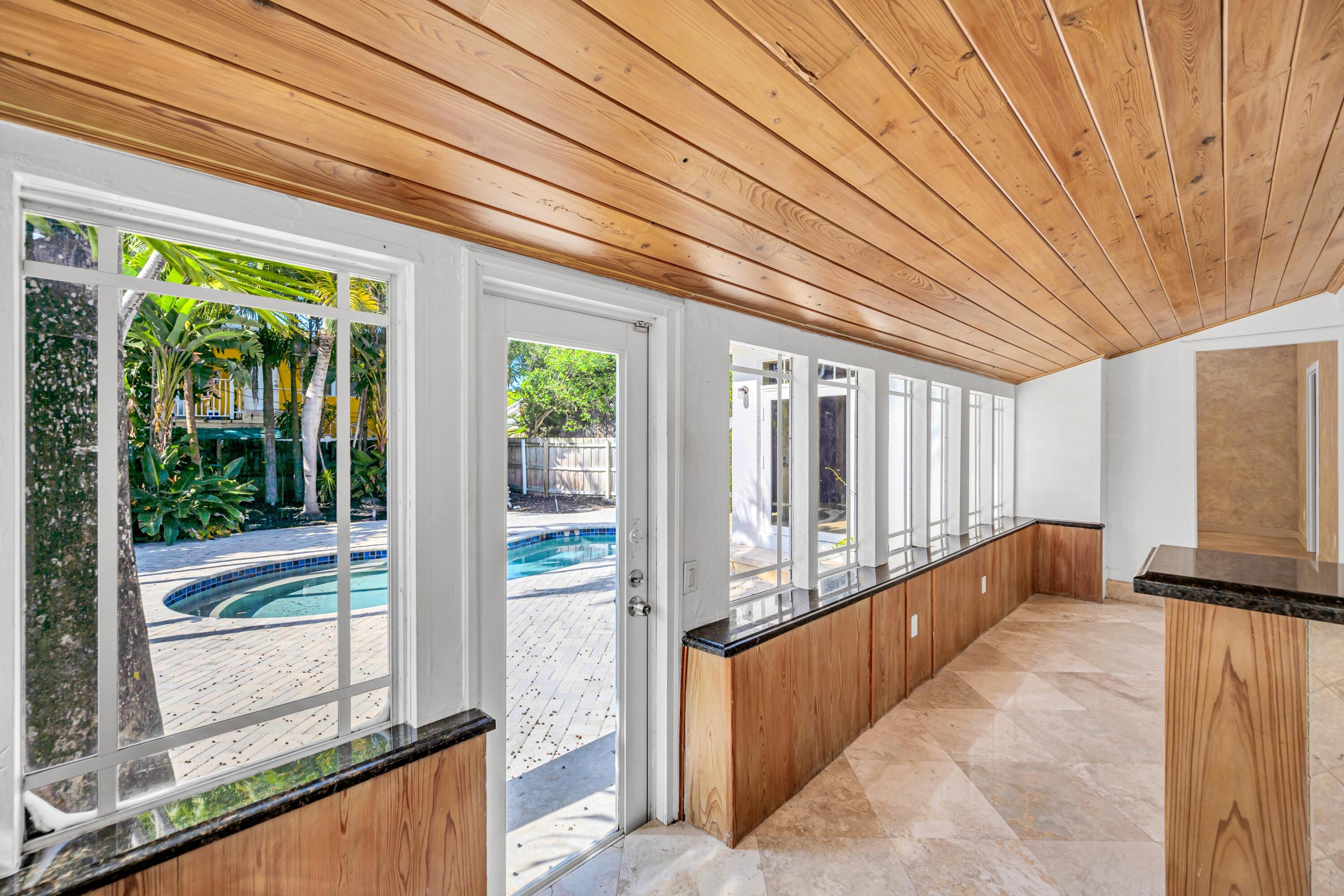 1413 NE 4th Fort Lauderdale, FL 33301