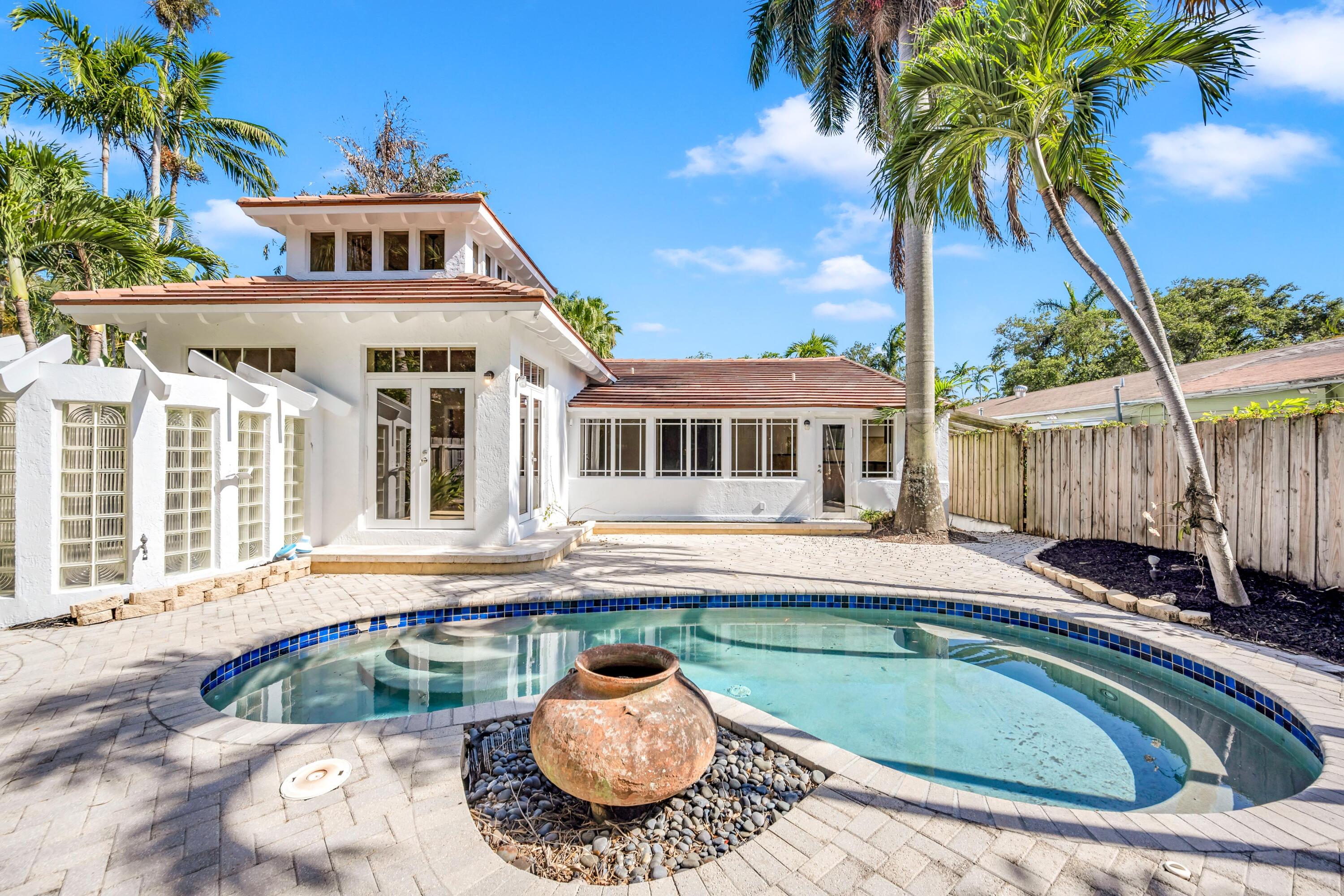 1413 NE 4th Fort Lauderdale, FL 33301
