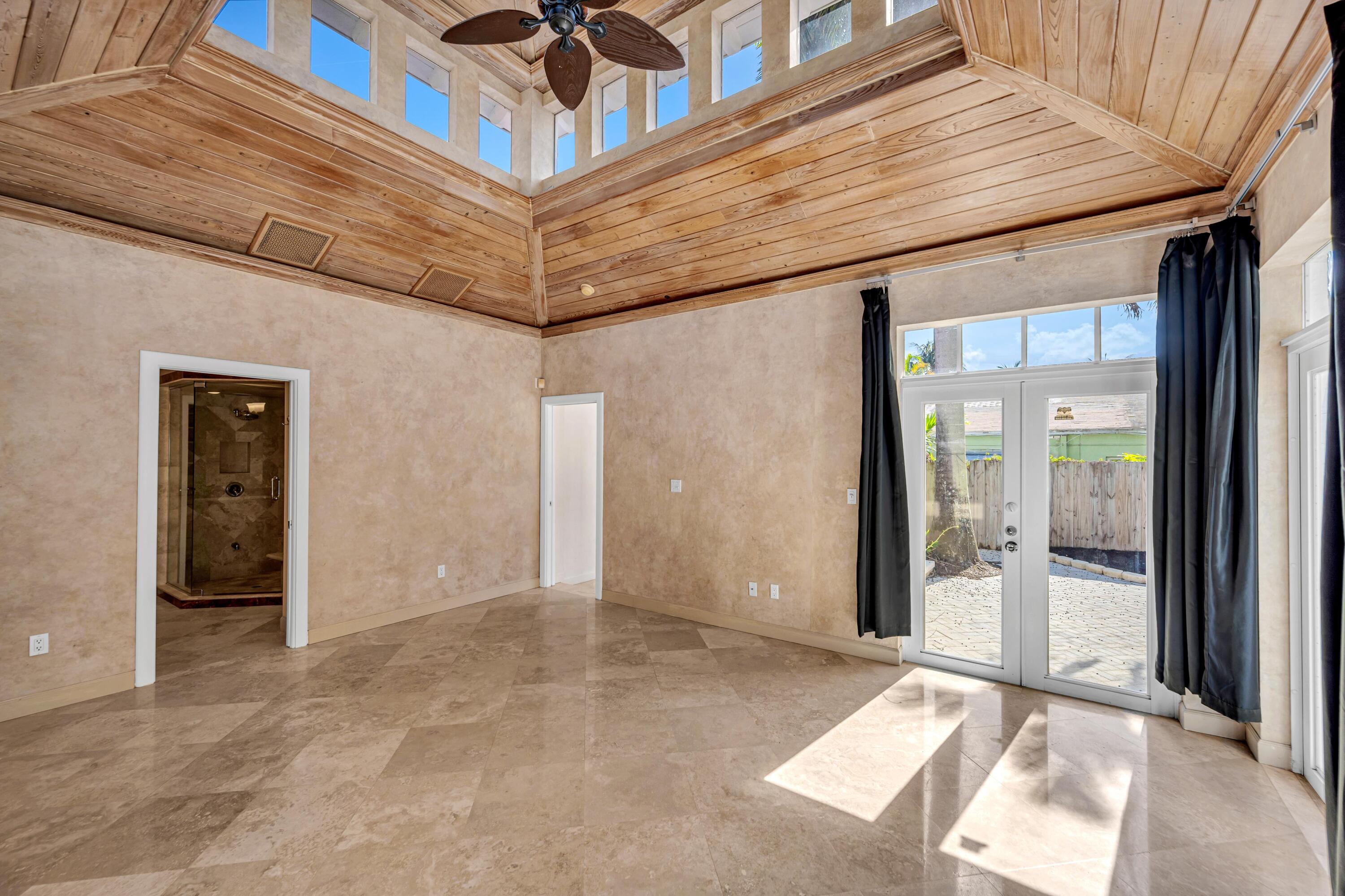 1413 NE 4th Fort Lauderdale, FL 33301