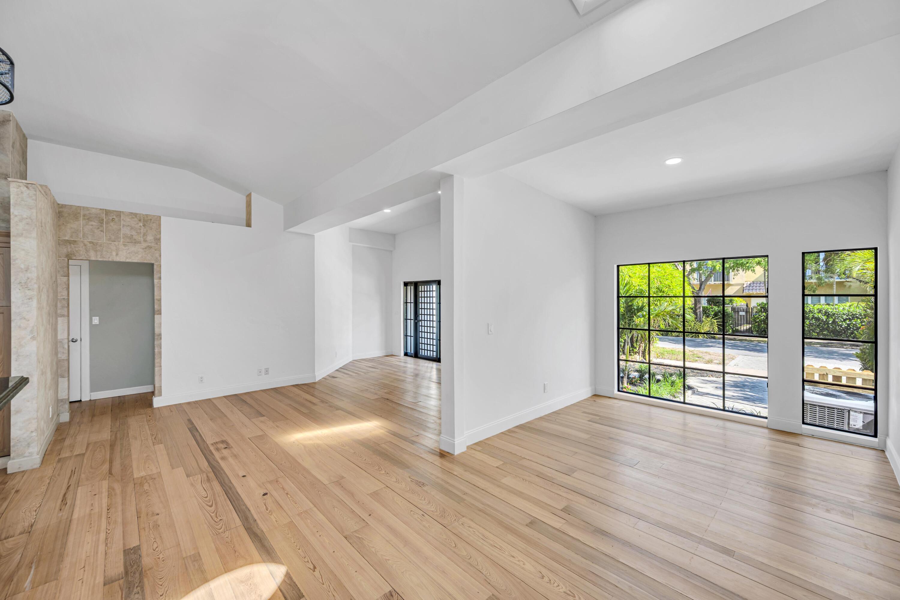1413 NE 4th Fort Lauderdale, FL 33301