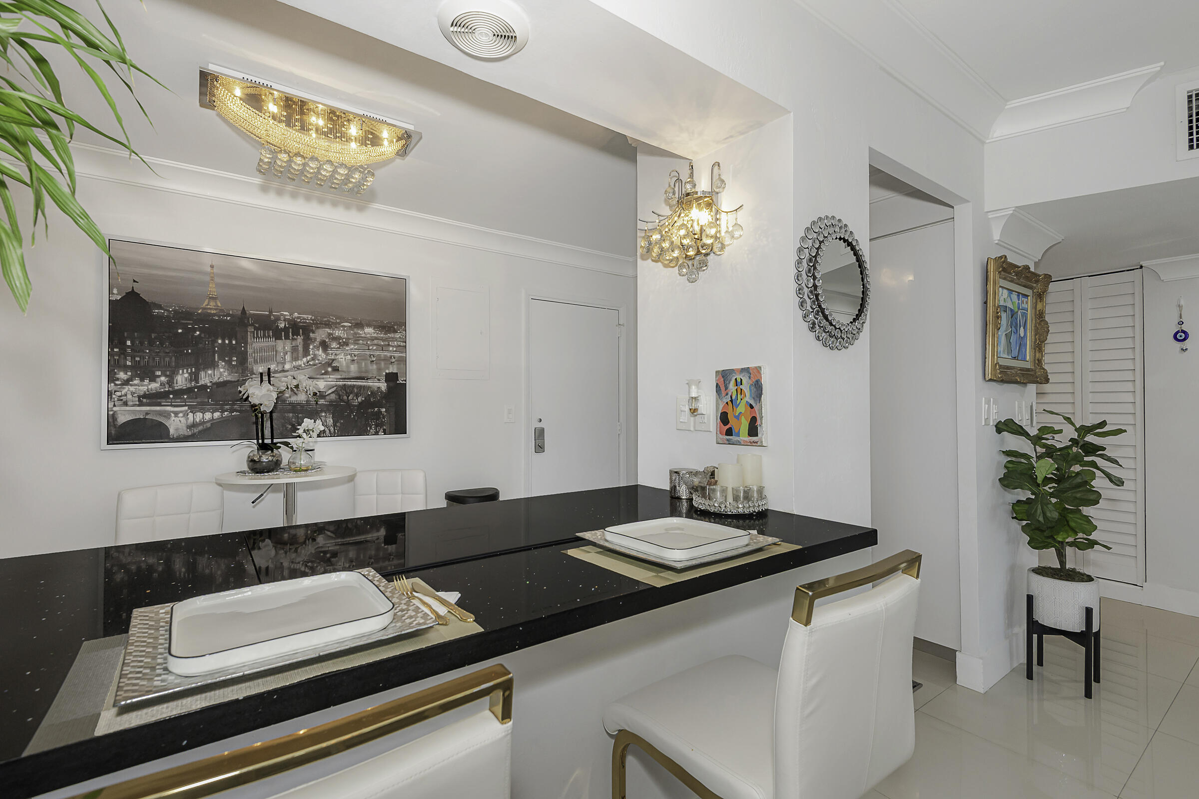 3233 NE 34th St #215 Fort Lauderdale, FL 33308