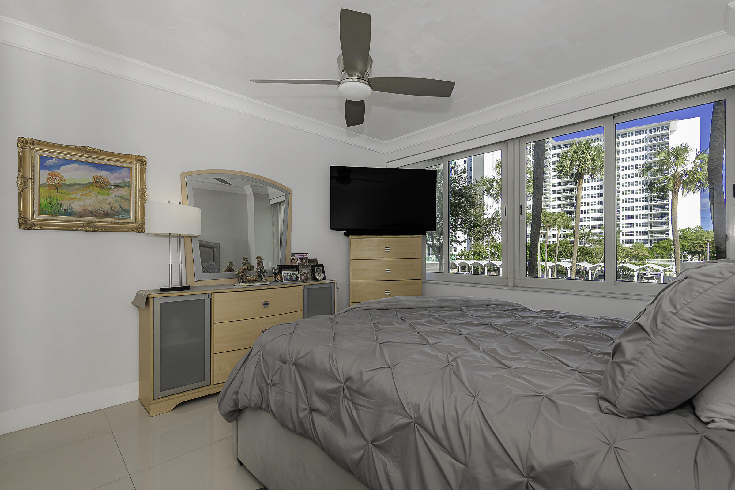 3233 NE 34th St #215 Fort Lauderdale, FL 33308
