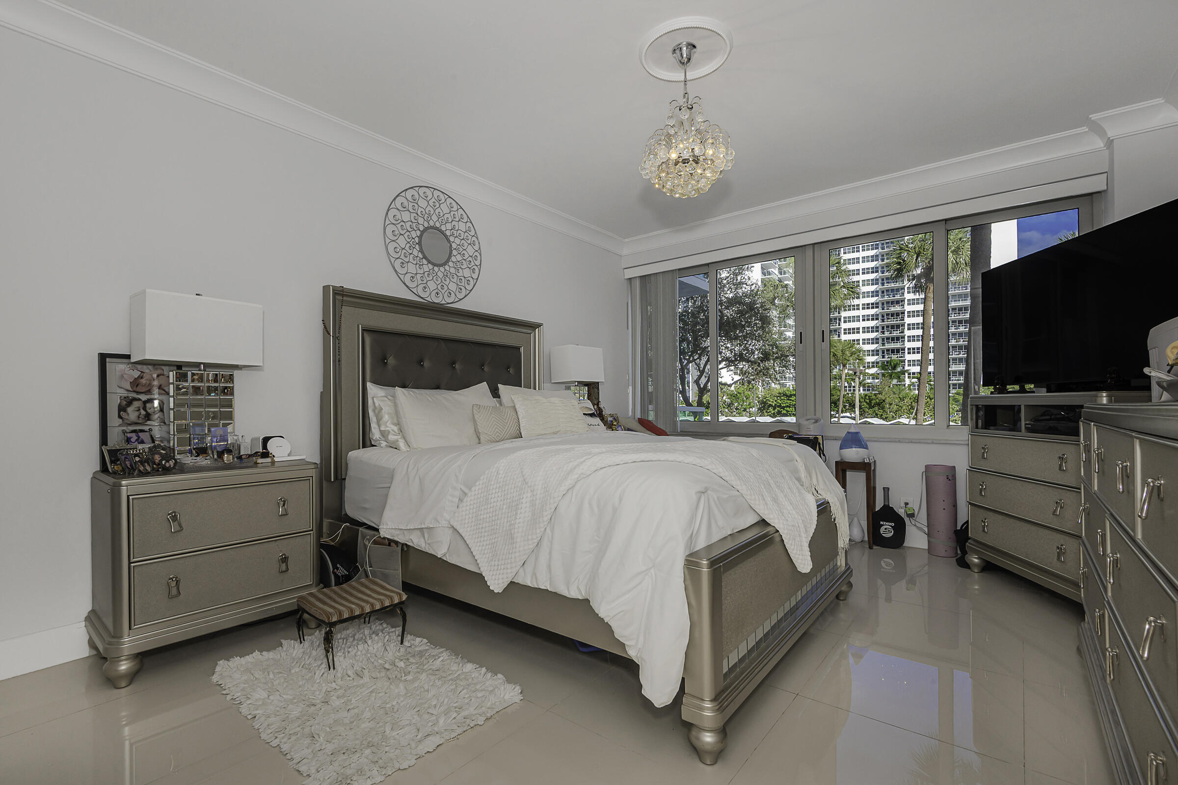 3233 NE 34th St #215 Fort Lauderdale, FL 33308