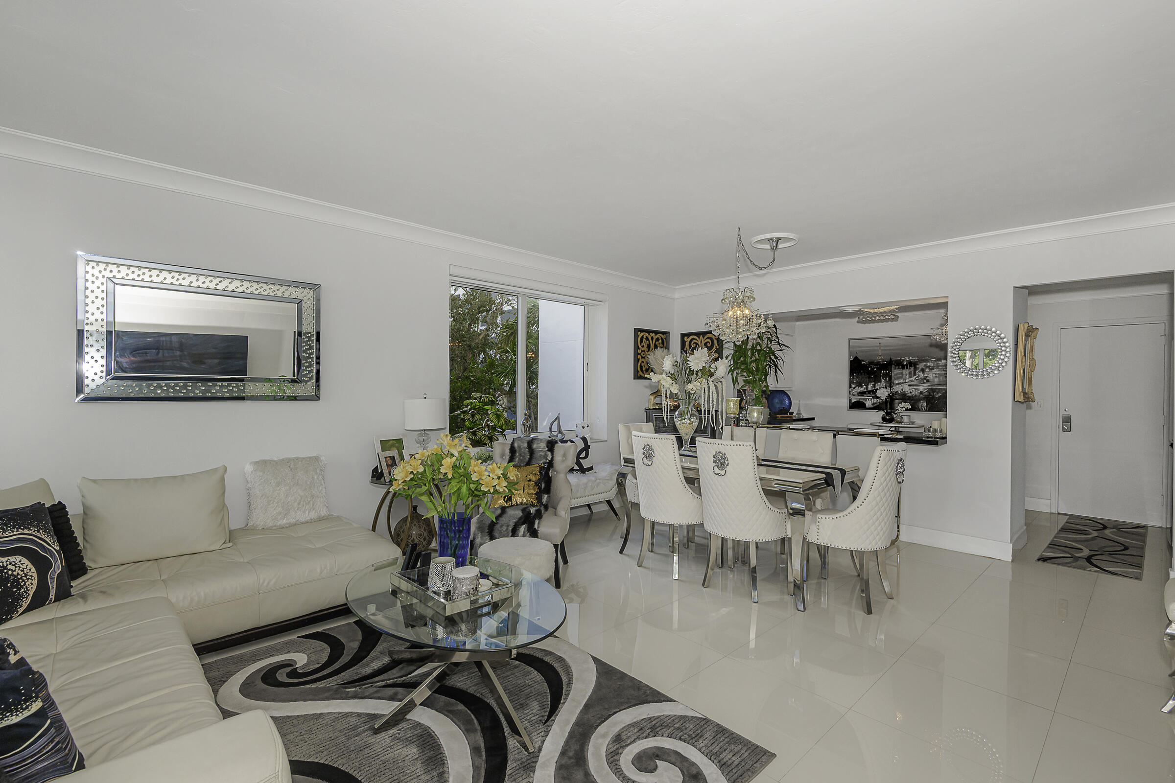 3233 NE 34th St #215 Fort Lauderdale, FL 33308