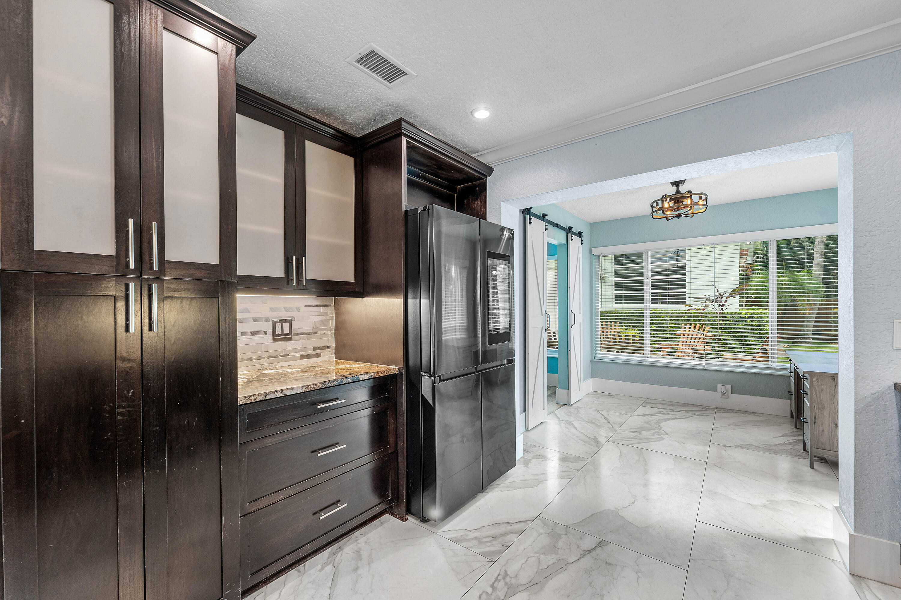 819 6th Lake Park, FL 33403