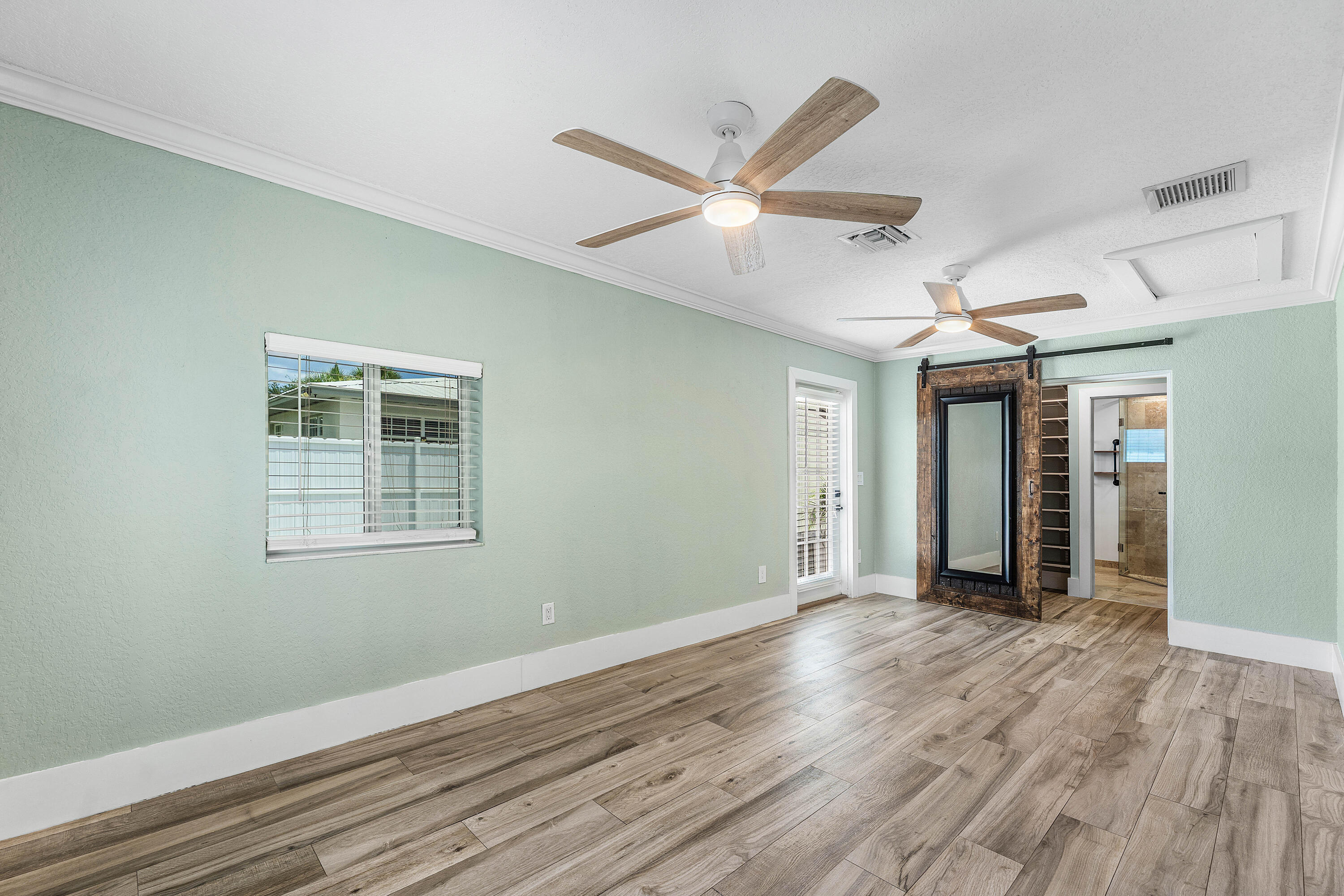 819 6th Lake Park, FL 33403