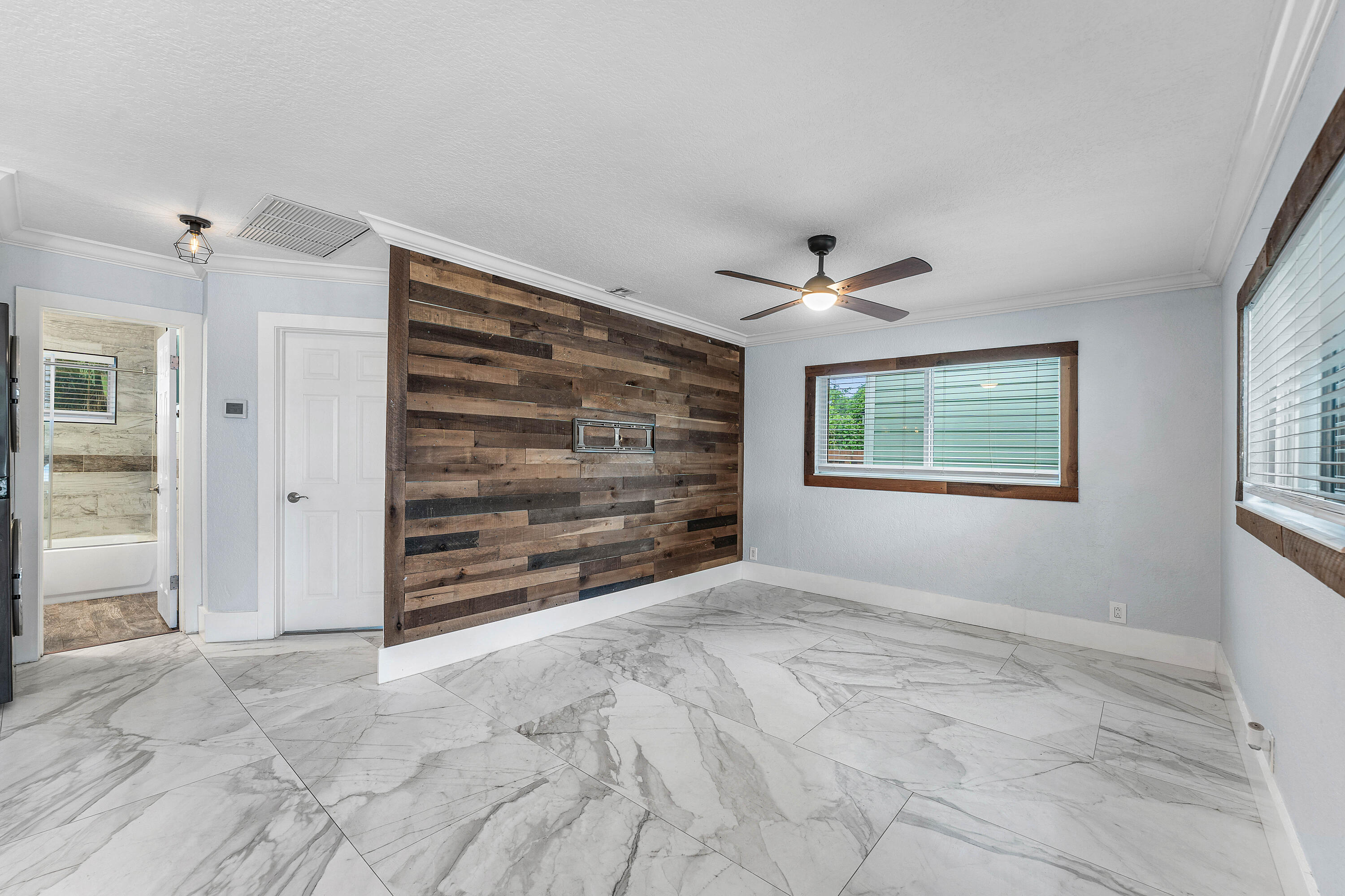 819 6th Lake Park, FL 33403