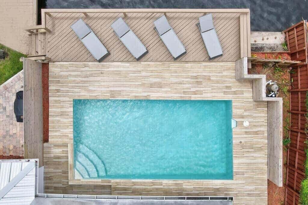 1631 Poinsettia Fort Lauderdale, FL 33305