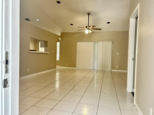 7570 NW 47th Ave Coconut Creek, FL 33073