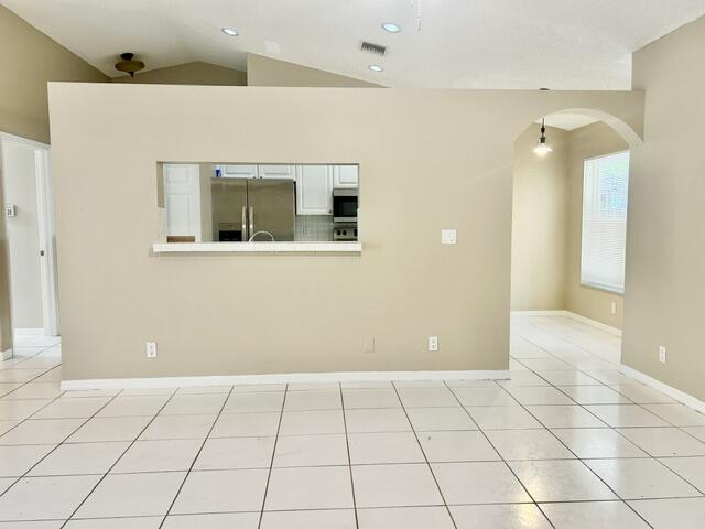 7570 NW 47th Ave Coconut Creek, FL 33073