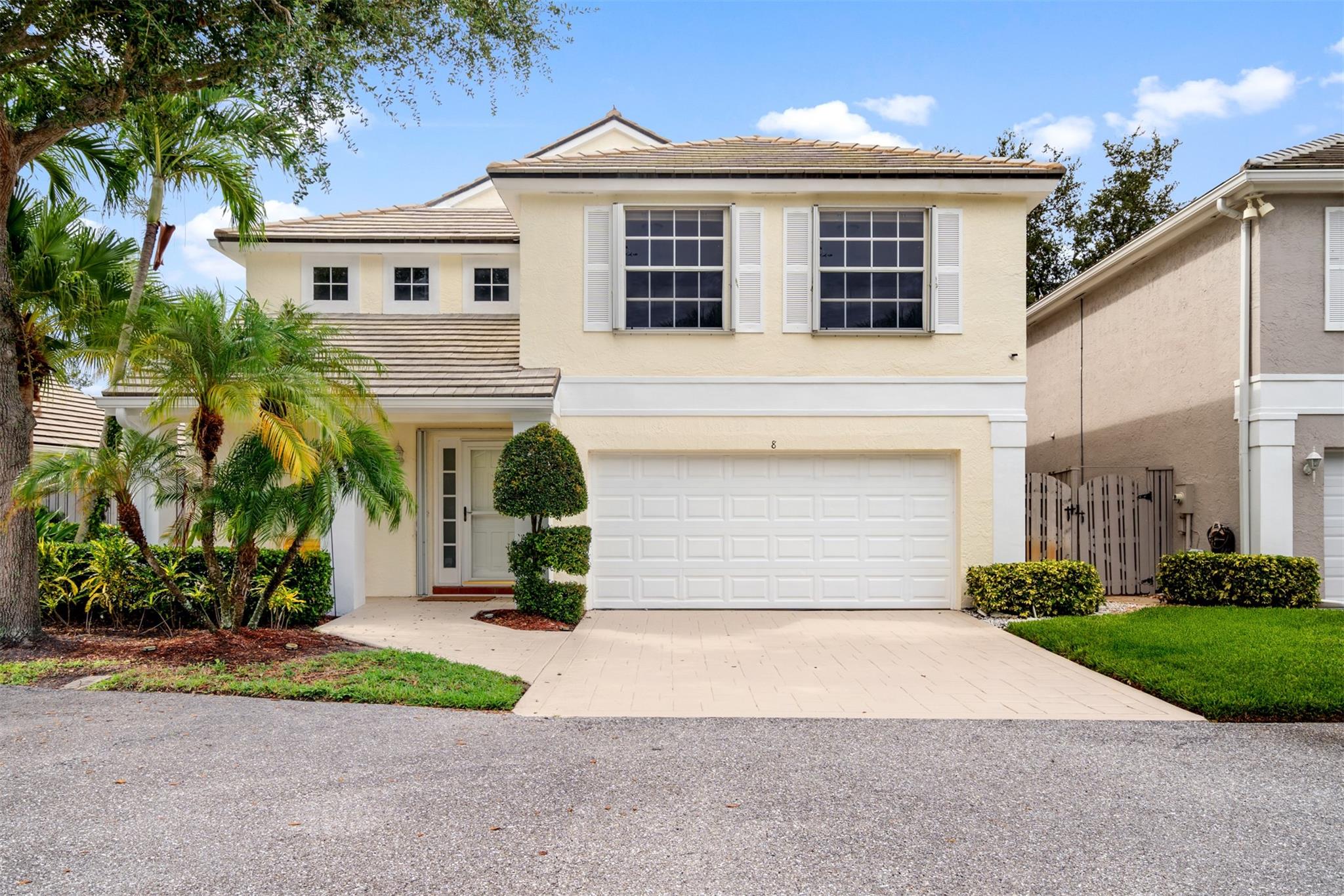 8 Governors Ct