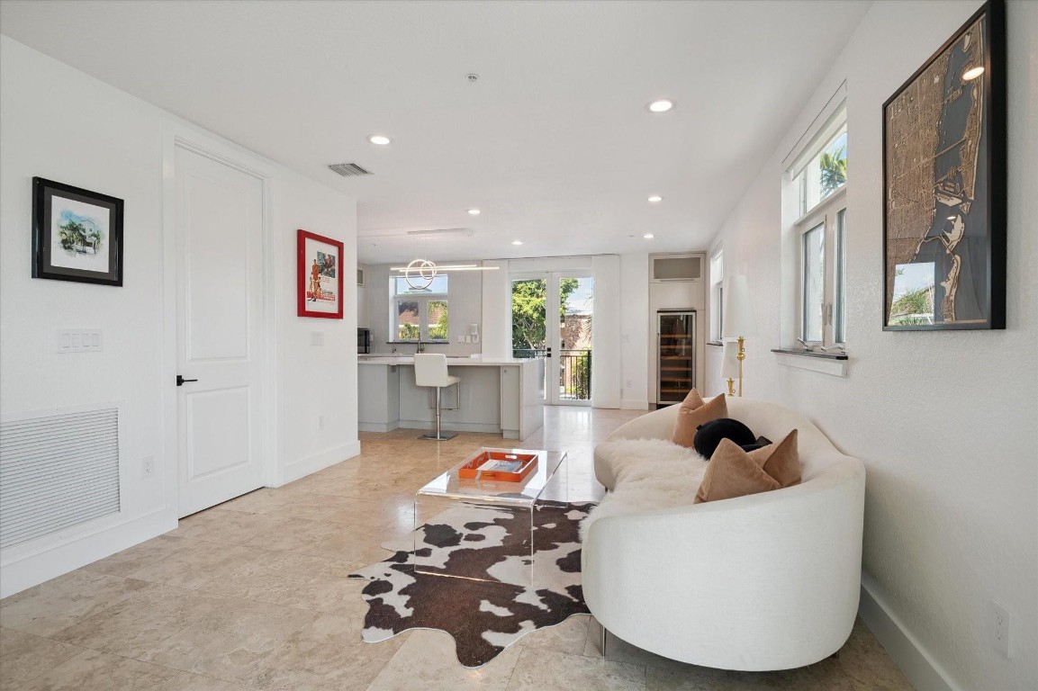 55 Isle Of Venice Fort Lauderdale, FL 33301