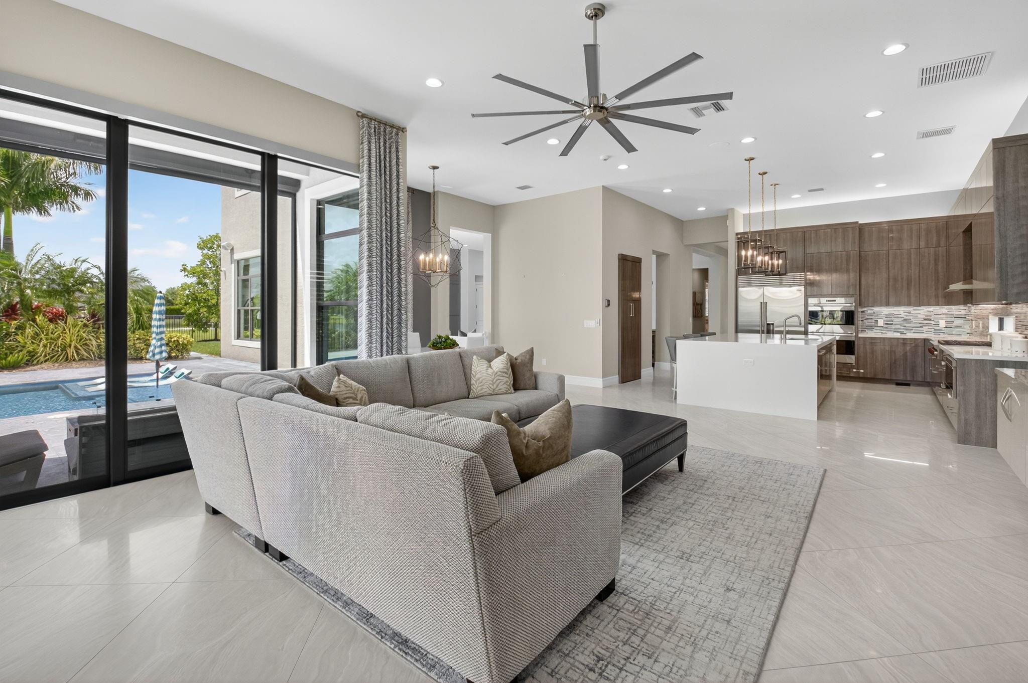 9294 Biaggio Rd Boca Raton, FL 33496