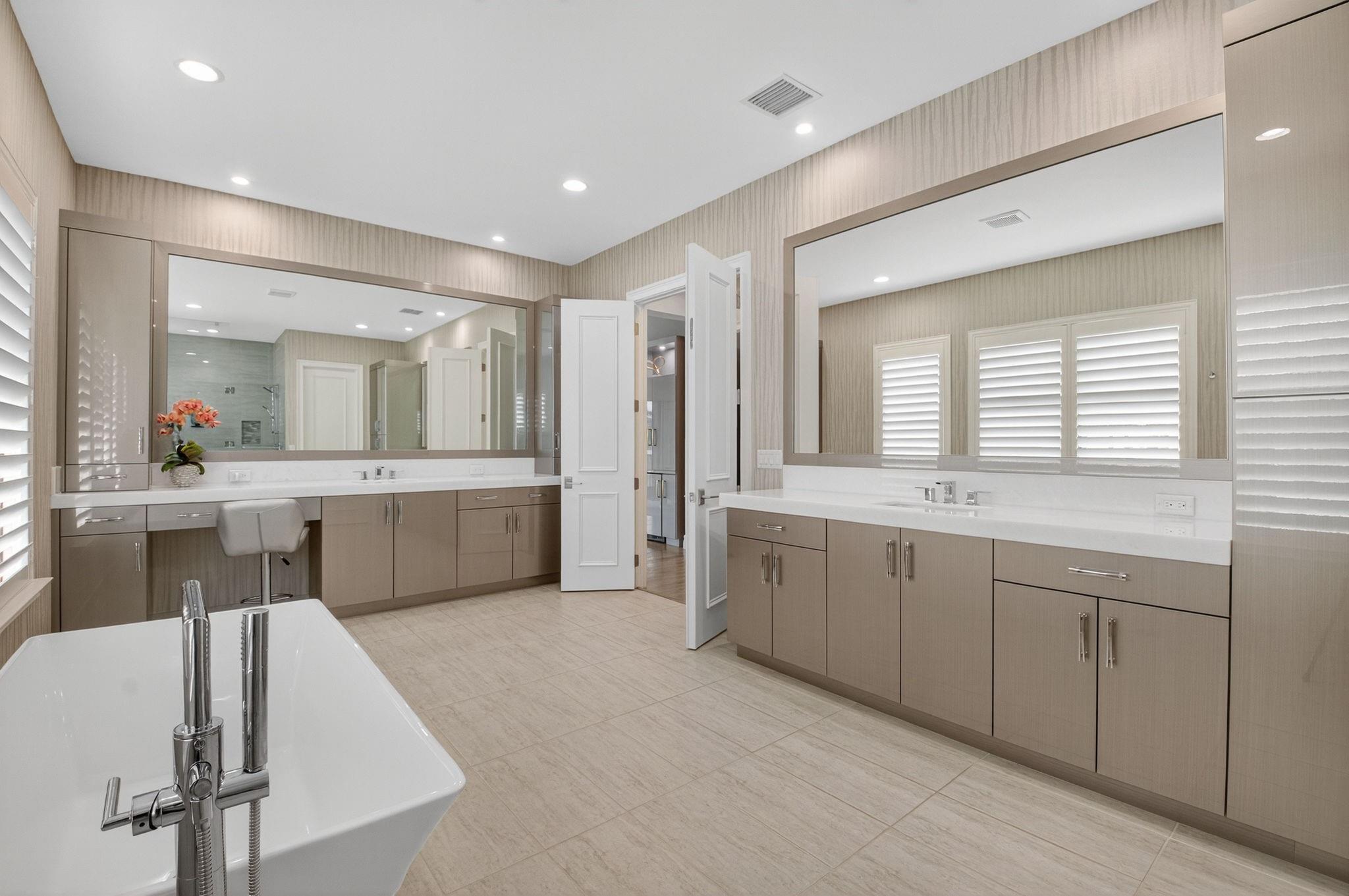 9294 Biaggio Rd Boca Raton, FL 33496