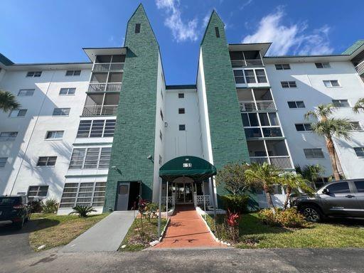 4751 NW 21st St #318