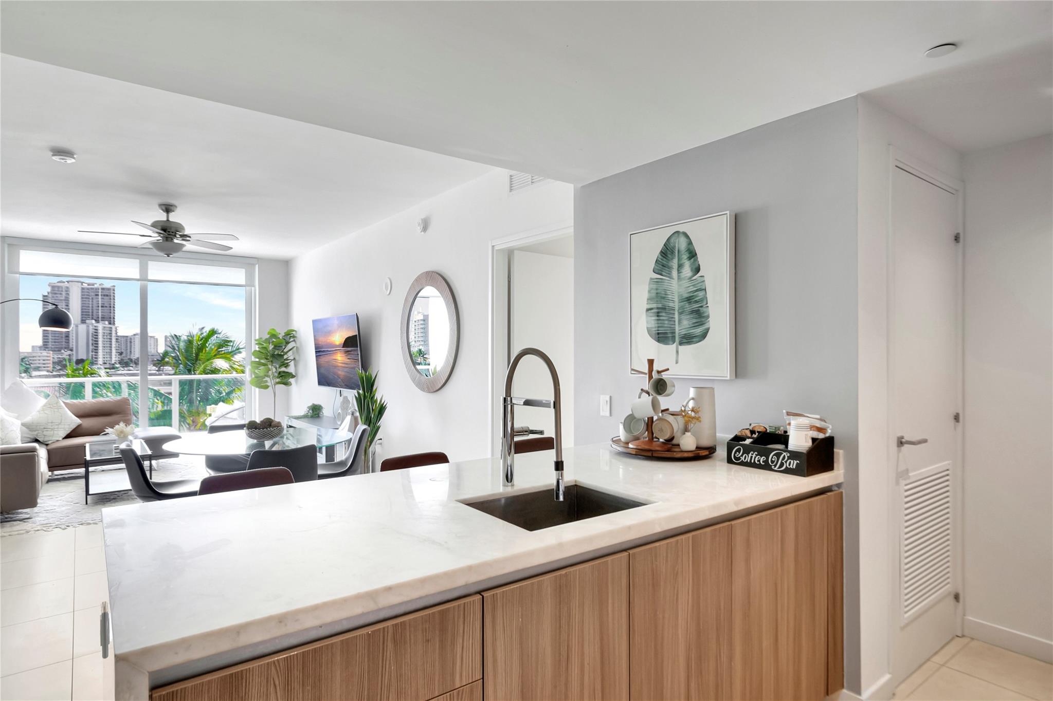401 N Birch Rd #504
