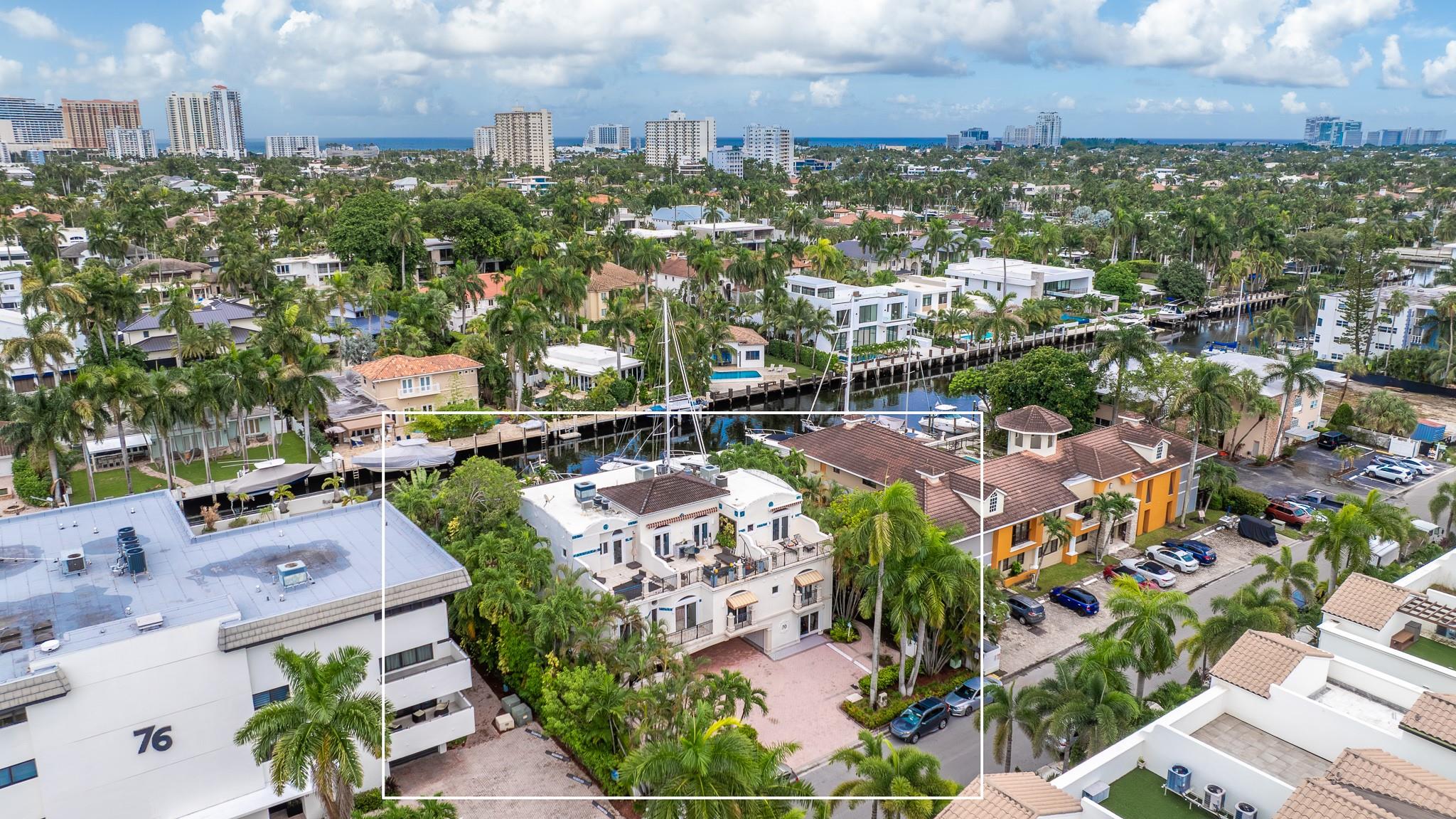 70 Isle Of Venice Dr #203