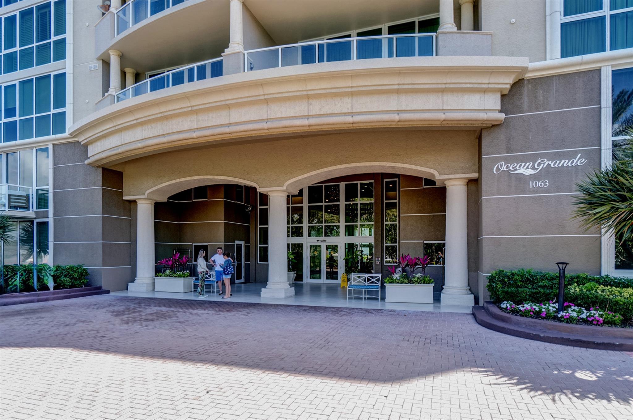 1063 Hillsboro Mile #501 Hillsboro Beach, FL 33062