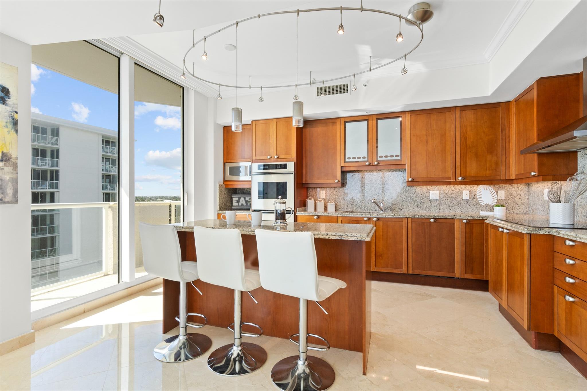 1063 Hillsboro Mile #501 Hillsboro Beach, FL 33062