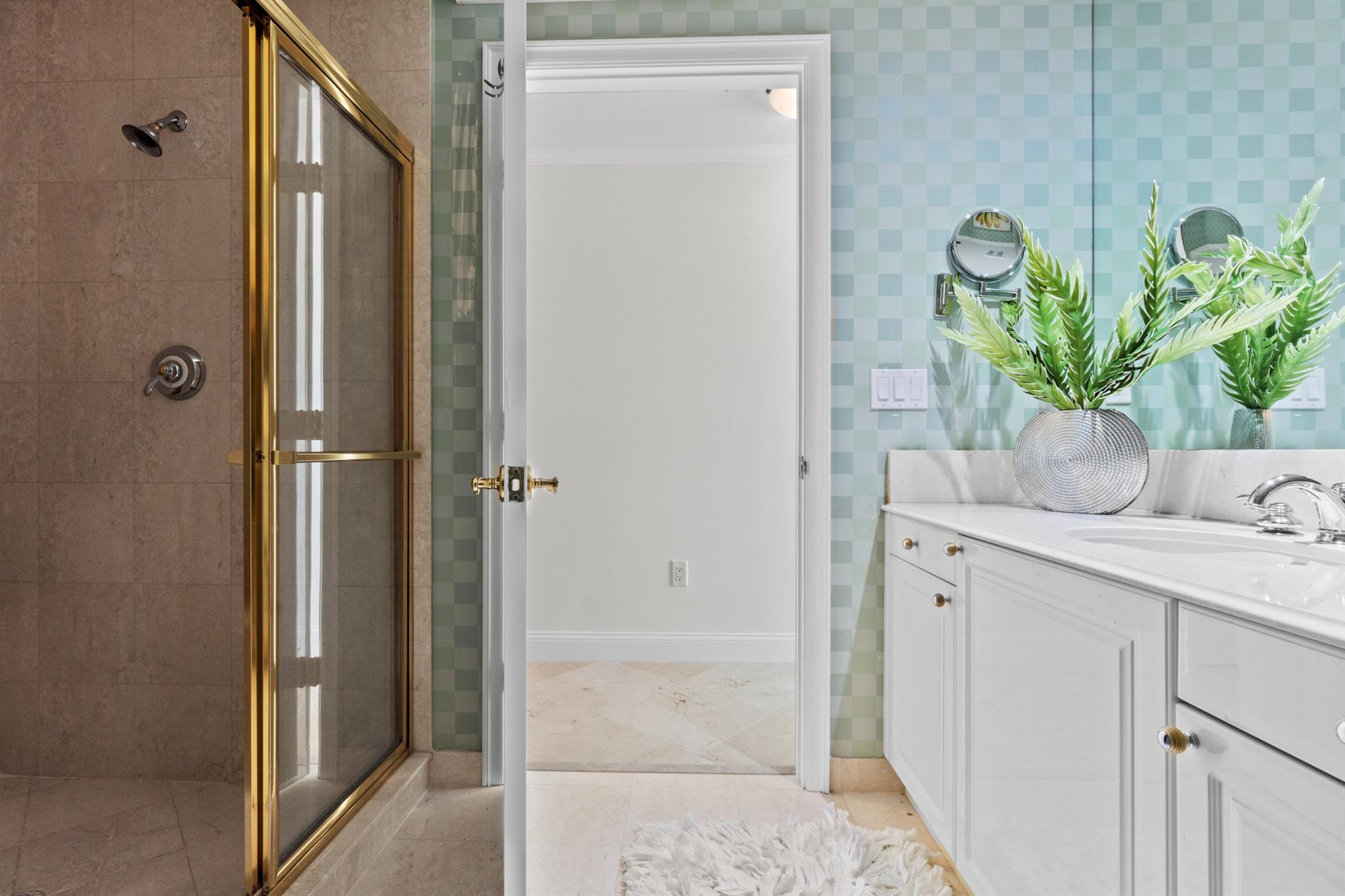 1063 Hillsboro Mile #501 Hillsboro Beach, FL 33062