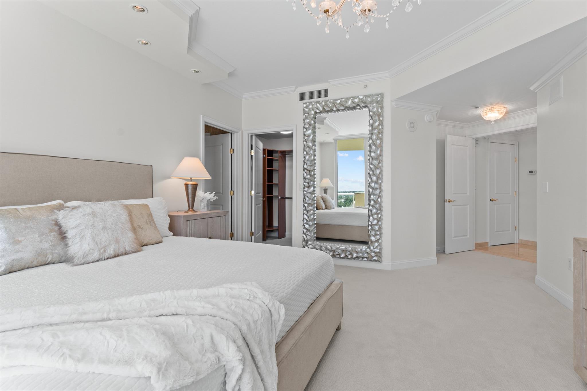 1063 Hillsboro Mile #501 Hillsboro Beach, FL 33062