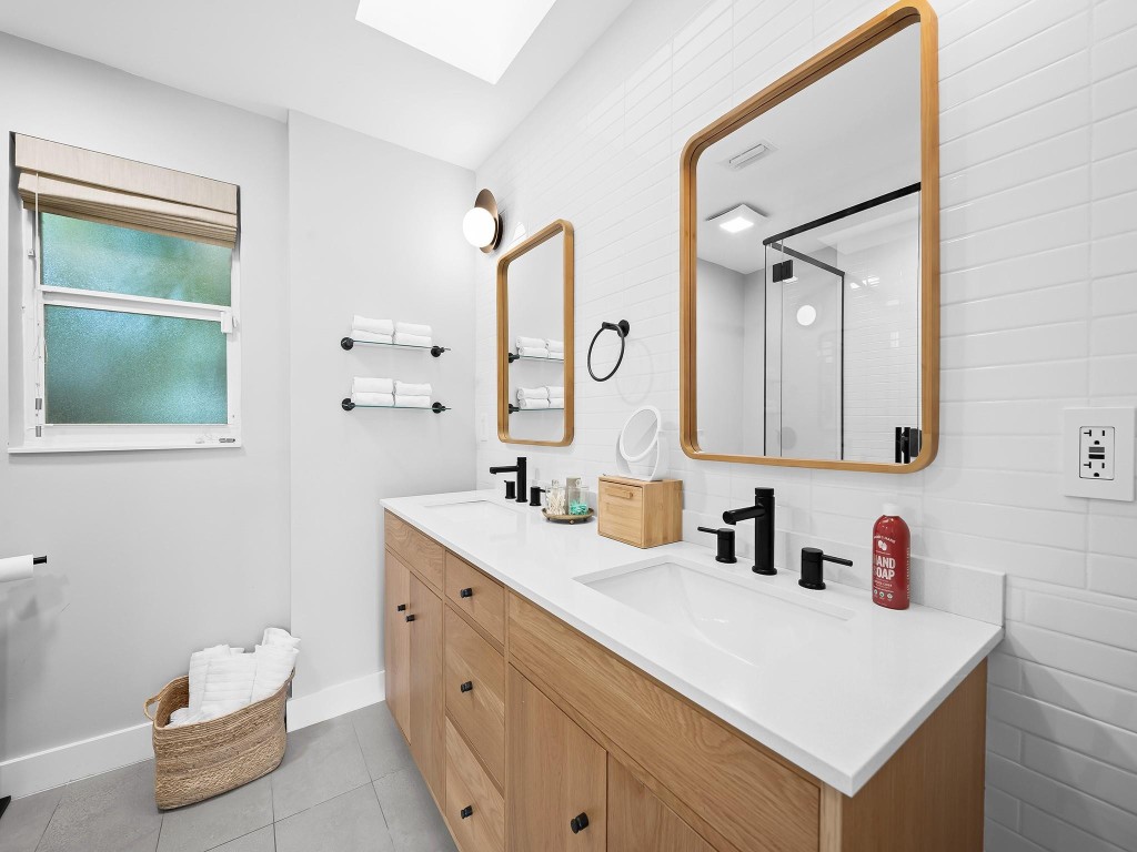 44 Fort Royal Is Fort Lauderdale, FL 33308