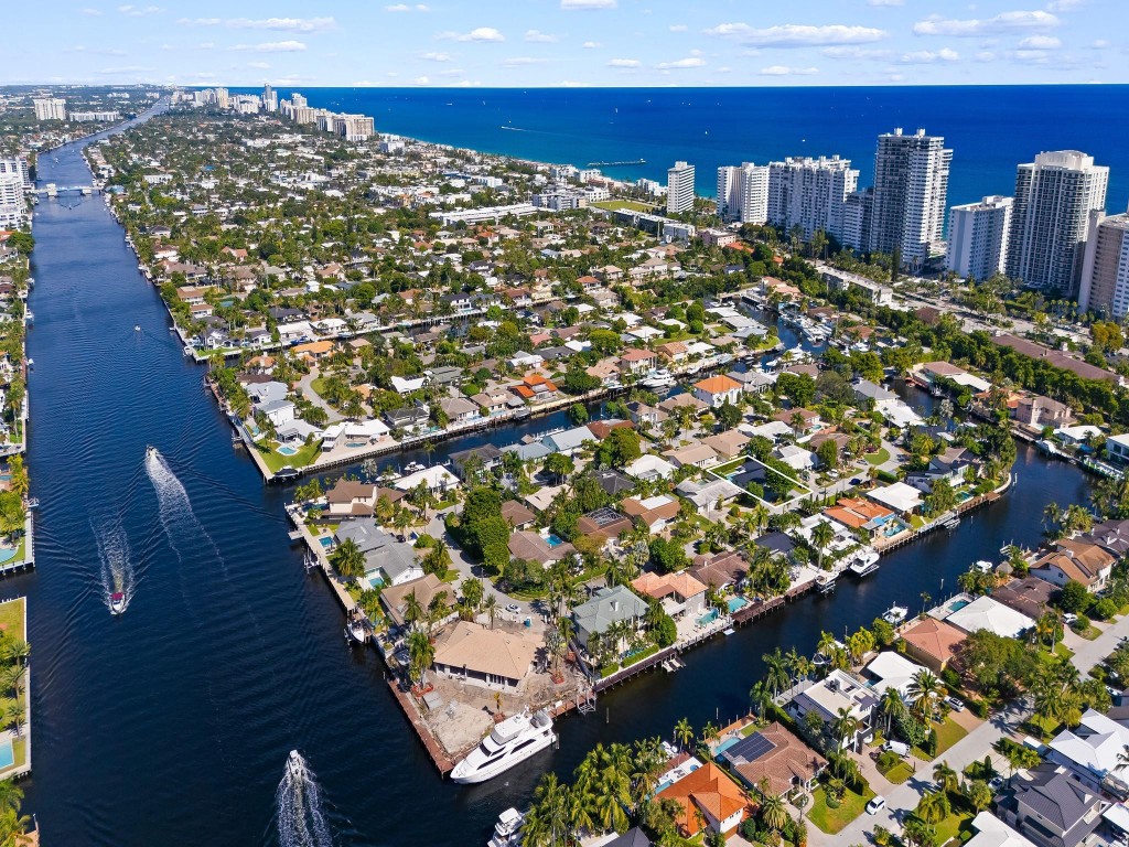 44 Fort Royal Is Fort Lauderdale, FL 33308
