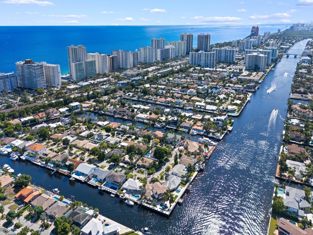 44 Fort Royal Is Fort Lauderdale, FL 33308